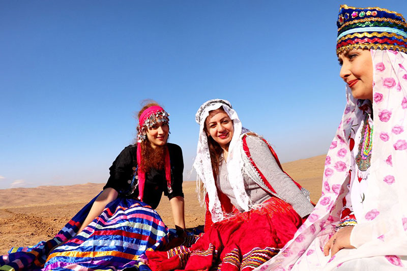 لباس محلی در کویر ابوزید آباد
