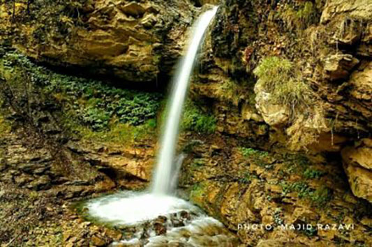 نمای زیبایی از آبشار شیخ موسی